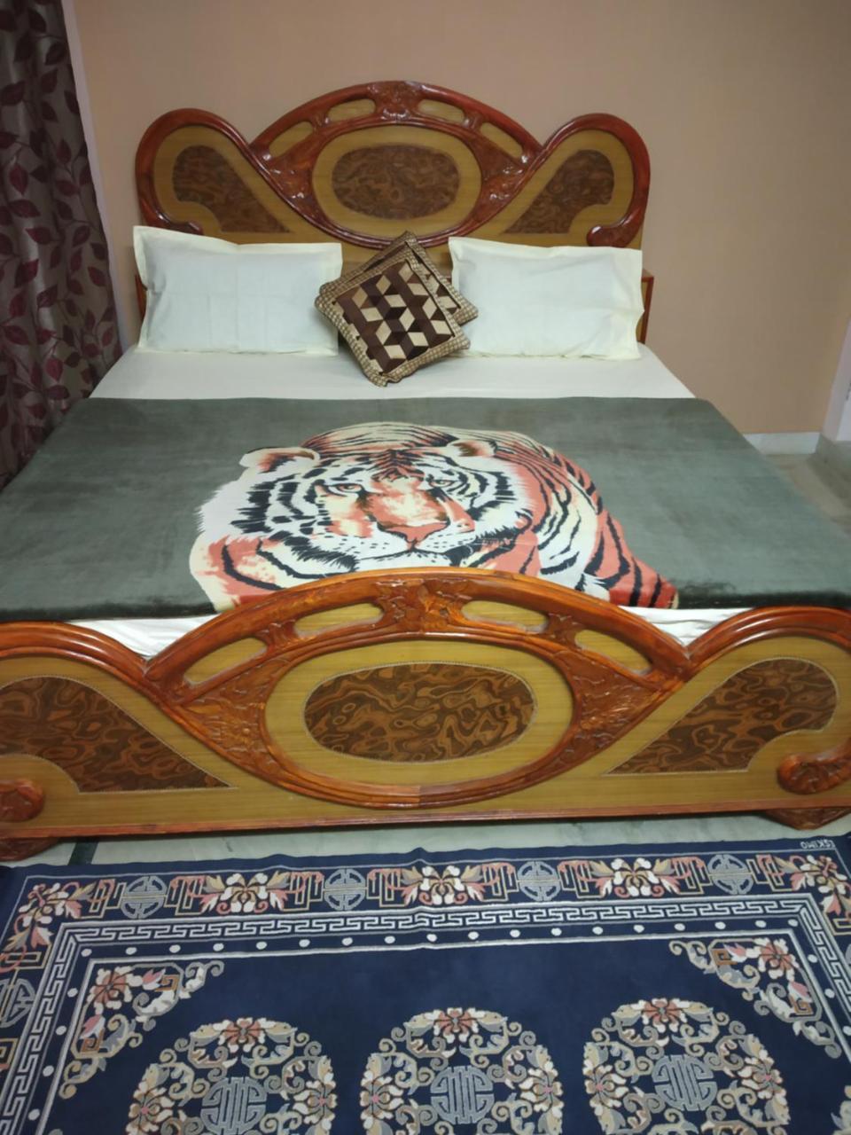 Pratibha Home Stay Jabalpur Exterior foto